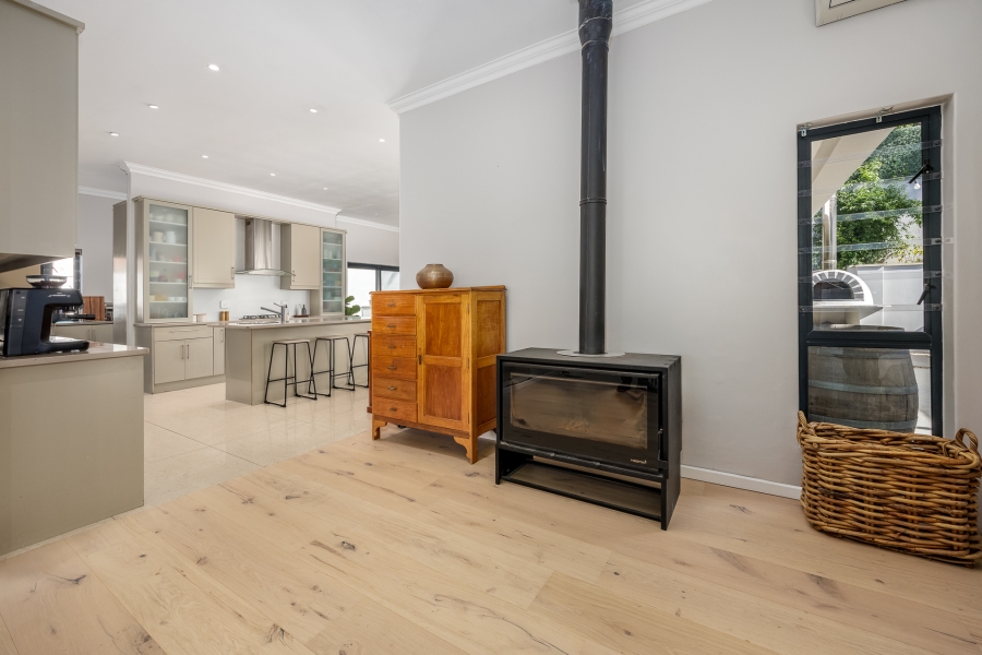 4 Bedroom Property for Sale in Kanonberg Western Cape